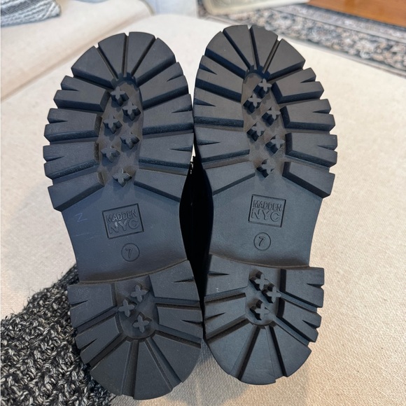 Steve Madden NYC Platform Lug Sole Penny Loafers, Black Patent, Sz 7, NWT - Picture 10 of 10